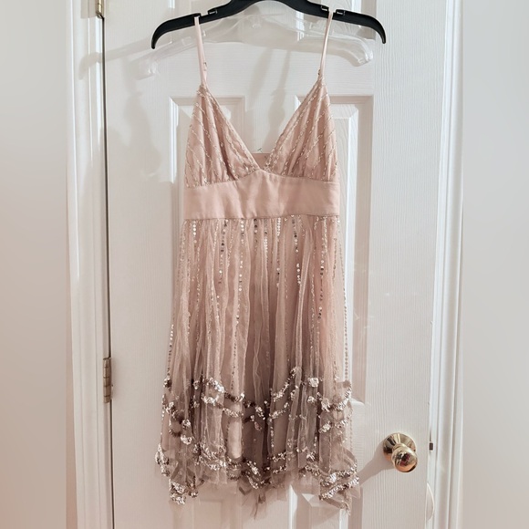 NBD Dresses & Skirts - NBD Gold Sequin Lace Dress